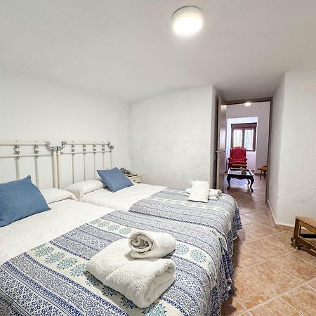 Freila Casa Cueva Rural Vico Ideal Grandes Grupos מראה חיצוני תמונה